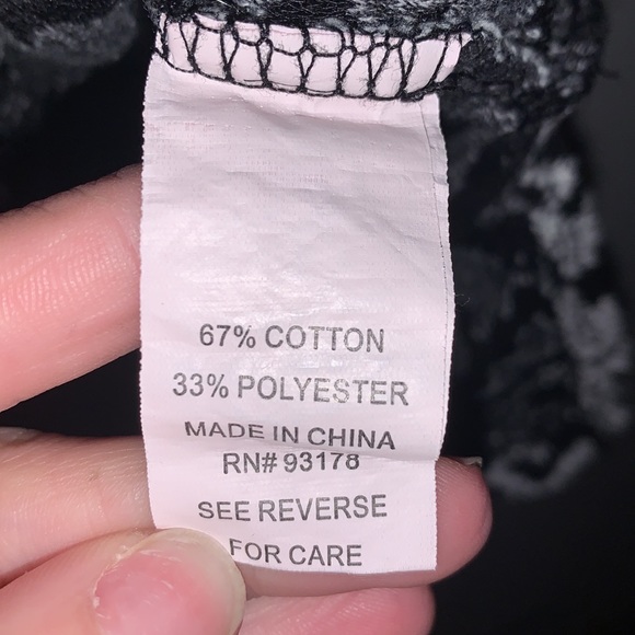 Context Long Sleeve Peek a Boo Sheer Aztec Print - Picture 5 of 6